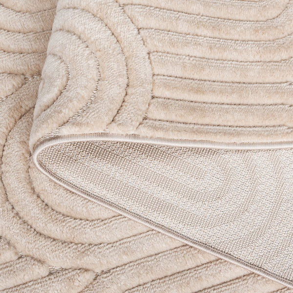 Safavieh Selena Modern Area Rug - Luxurious Soft Texture With Intricate Scallop Design For Timeless Elegance Beige Polypropylene Sle672b-4