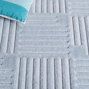 Safavieh Selena Exquisite Area Rug - Modern Turkish Design With Geometric Patterns For Stylish Home Decor Blue Polypropylene Sle678m-9