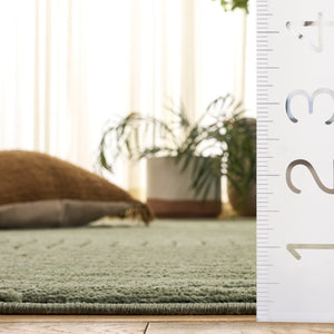 Safavieh Selena Solid Neutral Polypropylene Area Rug for Large Living Rooms Low Pile Floor Anchor Green 6'-7" x 6'-7" Square SLE680Y-7SQ