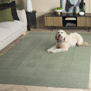 Safavieh Selena Modern Round Green Rug With Geometric Motif, Low-Profile Durable Polypropylene For High-Traffic Homes 5'-3" x 5'-3" SLE686Y-5R
