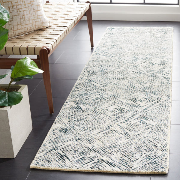 Safavieh Soho Luxurious Area Rug - Elegant Viscose, Wool, And Cotton Blend For Chic Home Décor Solutions Ivory ,Green 50% Viscose,30% Wool,20% Cotton Soh125y-6sq