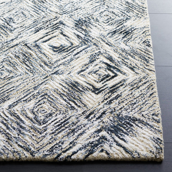 Safavieh Soho Luxurious Area Rug - Elegant Viscose, Wool, And Cotton Blend For Chic Home Décor Solutions Ivory ,Green 50% Viscose,30% Wool,20% Cotton Soh125y-6sq