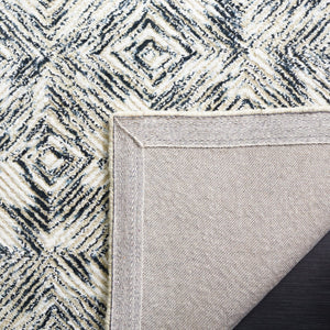 Safavieh Soho Luxurious Area Rug - Elegant Viscose, Wool, And Cotton Blend For Chic Home Décor Solutions Ivory ,Green 50% Viscose,30% Wool,20% Cotton Soh125y-6sq