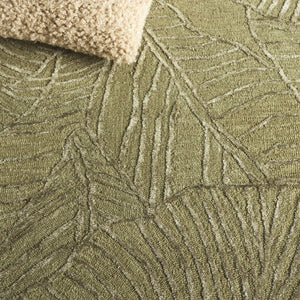 Safavieh Soho Hand Tufted Viscose Wool Blend Area Rug Soft Green Artisan Accent for Living Rooms 4'-0" x 6'-0" SOH183Y-4