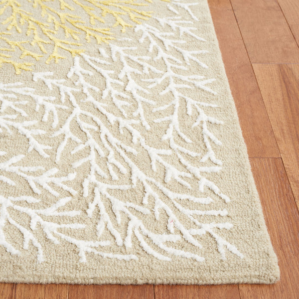 Safavieh Soho 257 SOH257 Hand Tufted Floral Rug Beige / Yellow SOH257D-5