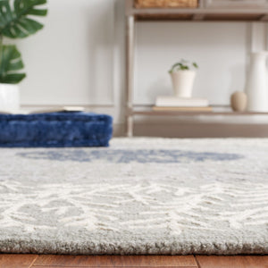 Safavieh Soho 257 SOH257 Hand Tufted Floral Rug Grey / Ivory SOH257F-5