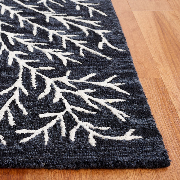 Safavieh Soho 257 SOH257 Hand Tufted Floral Rug Black / Ivory SOH257Z-5