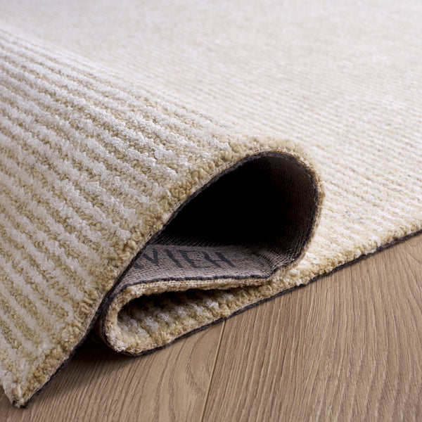 Safavieh Soho Hand-Tufted Beige Area Rug With Viscose-Wool-Cotton Blend, Low Pile Elegance For Any Room 4'-0" x 6'-0" SOH575B-4