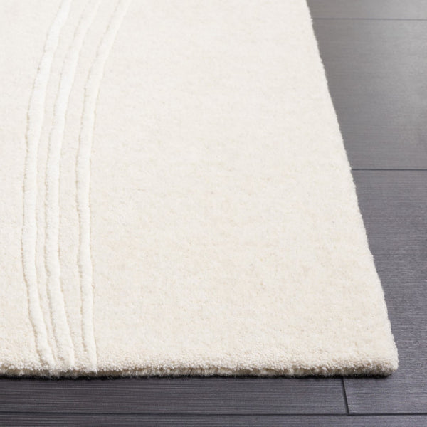 Safavieh Soho 628 Hand Tufted Contemporary Rug Beige / Ivory 5' x 8'