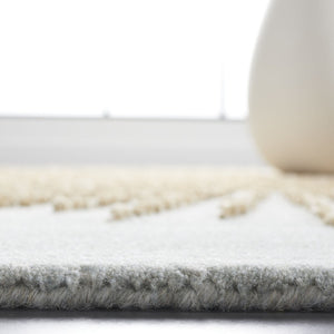 Soho Hand Tufted Wool and Viscose Area Rug - Luxurious Comfort, Quality Craftsmanship, Timeless Style