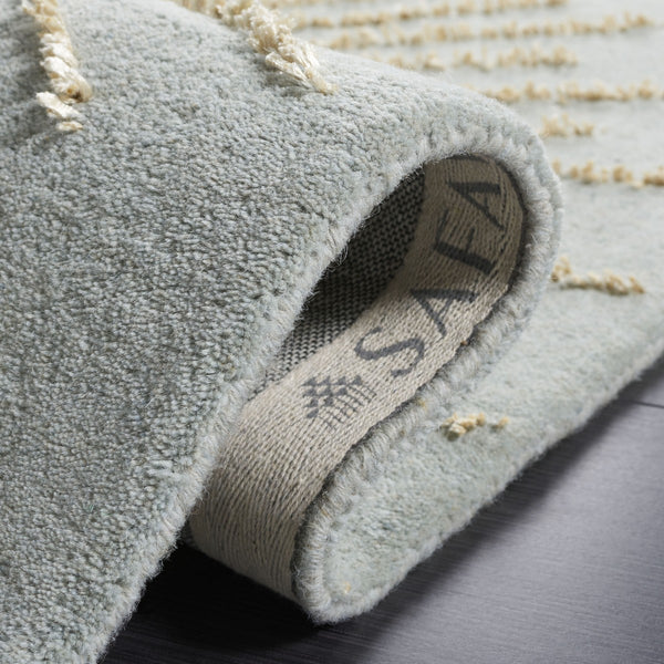 Soho Hand Tufted Wool and Viscose Area Rug - Luxurious Comfort, Quality Craftsmanship, Timeless Style