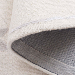 Safavieh Soho Exquisite Hand-tufted Area Rug - Modern Design In Luxurious Wool & Viscose Blend For Any Space Ivory 60% Wool,30% Viscose,10% Cotton Soh659a-6sq