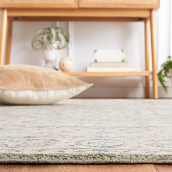 Safavieh Samarkand Handcrafted Wool Area Rug With Timeless Medallion Design For Elegant Home Decor Light Blue ,Ivory Wool Srk167l-8