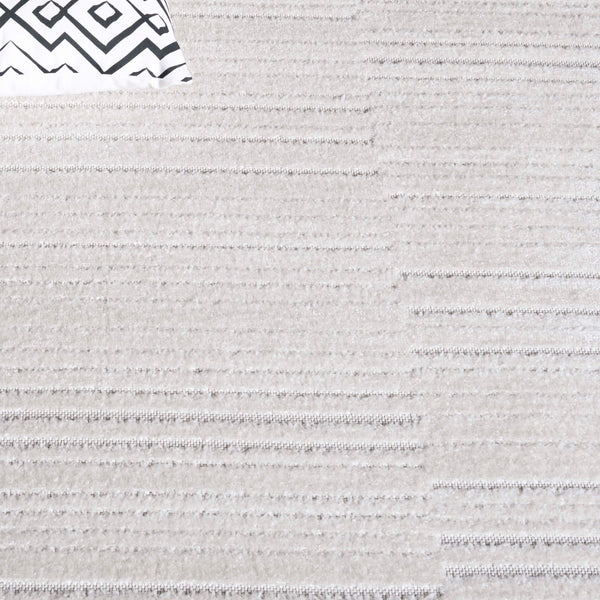 Safavieh Stella Elegant Ivory Area Rug - Timeless Design For Indoor And Outdoor Spaces, Easy Maintenance Ivory Polypropylene Pile Sta100b-7sq