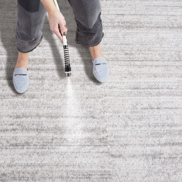 Safavieh Stella Elegant Area Rug Collection In Stylish Ivory And Grey – Perfect For Home Décor And Comfort Ivory ,Grey Polypropylene Pile Sta101b-7r