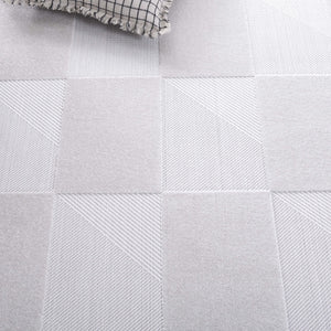 Safavieh Stella Luxurious Area Rug - Elegant Polypropylene Pile For Stylish Home Décor And Comfort Ivory Polypropylene Pile Sta102b-28