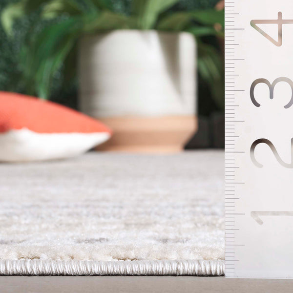 Safavieh Stella Collection Plush Area Rug - Stylish Polypropylene Design For Modern Living Spaces Beige ,Grey Polypropylene Pile Sta103b-8