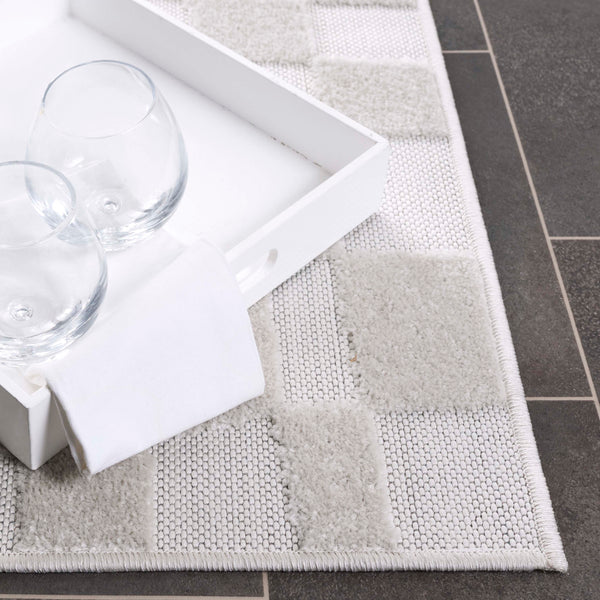 Safavieh Stella Luxurious Polypropylene Rug - Elegant Design For Cozy Spaces, Perfect For Any Room Decor Ivory Polypropylene Pile Sta104b-9