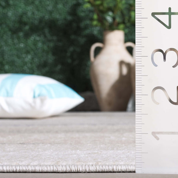 Safavieh Stella Luxurious Polypropylene Rug - Elegant Beige And Grey Design For Modern Home Décor Beige ,Grey Polypropylene Pile Sta105b-7r