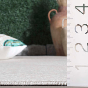 Safavieh Stella Elegant Geometric Area Rug - Timeless Design For Indoor & Outdoor Décor, Durable & Stylish Ivory Polypropylene Pile Sta106b-28