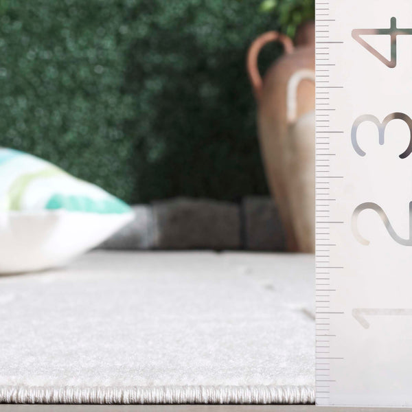 Safavieh Stella Luxurious Area Rug - Soft Polypropylene Pile For Elegant Home Décor And Comfort Ivory Polypropylene Pile Sta107b-8