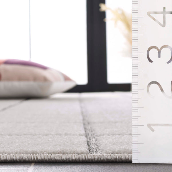 Safavieh Stella Contemporary Area Rug - Chic Ivory And Grey Checkerboard Design For Stylish Interiors Ivory ,Grey Polypropylene Pile Sta108b-5
