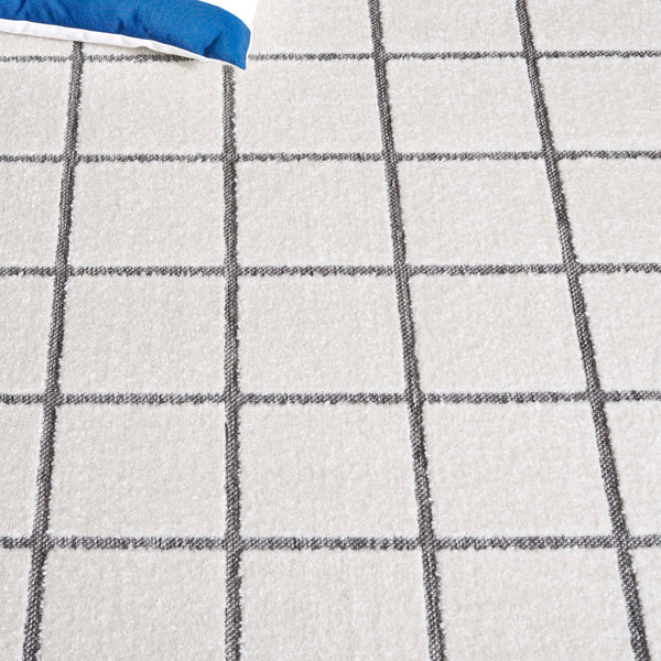 Safavieh Stella Contemporary Area Rug - Chic Ivory And Grey Checkerboard Design For Stylish Interiors Ivory ,Grey Polypropylene Pile Sta108b-5