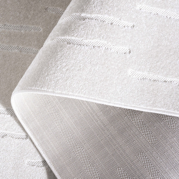 Safavieh Stella Plush Area Rug - Elegant Power-loomed Design For Indoor/Outdoor Use, Easy Maintenance & Comfort Ivory Polypropylene Pile Sta110b-28