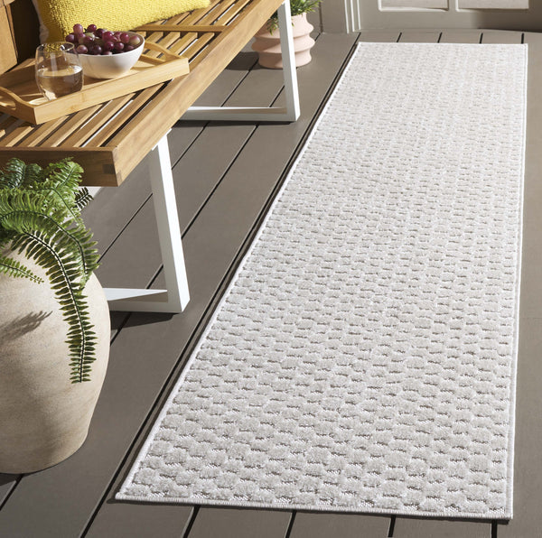 Safavieh Stella Elegant Geometric Area Rug - Versatile Indoor & Outdoor Decor For Timeless Style & Comfort Ivory Polypropylene Pile Sta111b-9