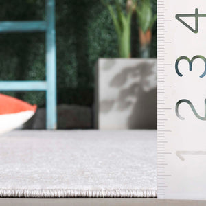 Safavieh Stella Elegant Geometric Area Rug - Versatile Indoor & Outdoor Decor For Timeless Style & Comfort Ivory Polypropylene Pile Sta111b-9