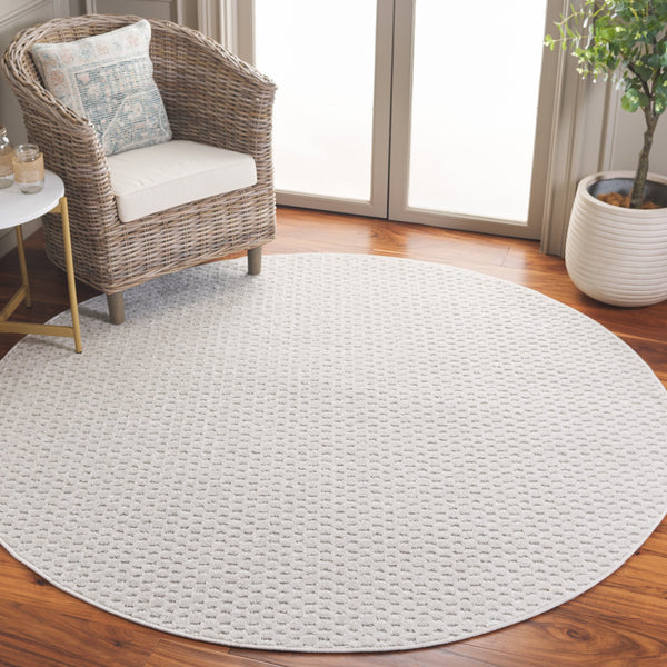 Safavieh Stella Elegant Geometric Area Rug - Versatile Indoor & Outdoor Decor For Timeless Style & Comfort Ivory Polypropylene Pile Sta111b-9