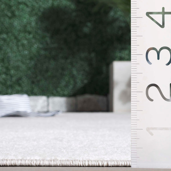 Safavieh Stella Elegant Polypropylene Pile Rug - Stylish Runner For Modern Spaces And Timeless Decor Ivory Polypropylene Pile Sta112b-5