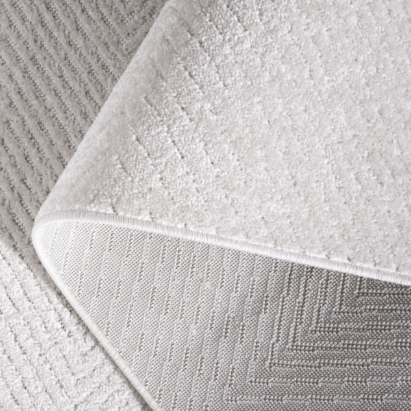 Safavieh Stella Elegant Polypropylene Pile Rug - Stylish Runner For Modern Spaces And Timeless Decor Ivory Polypropylene Pile Sta112b-5