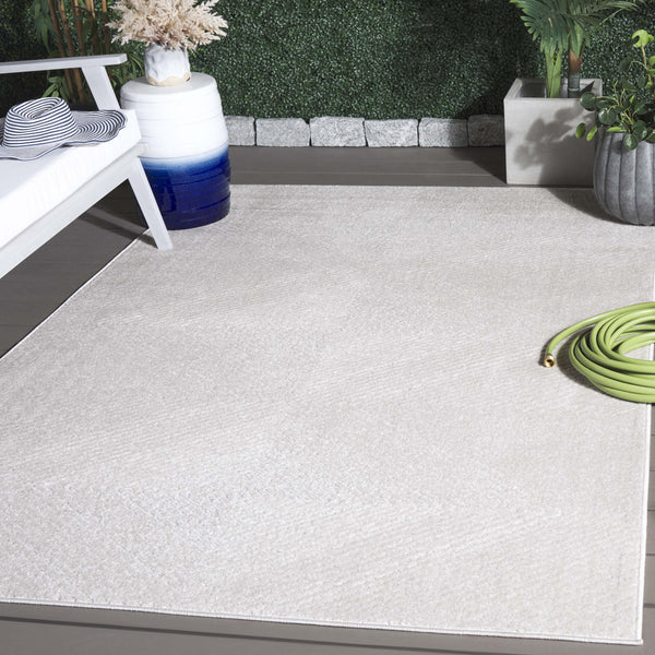 Safavieh Stella Elegant Polypropylene Pile Rug - Stylish Runner For Modern Spaces And Timeless Decor Ivory Polypropylene Pile Sta112b-5