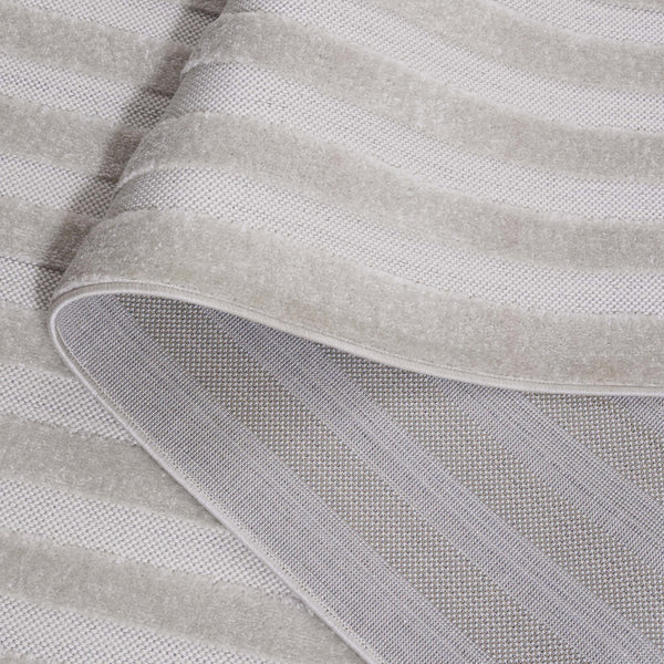 Safavieh Stella Indoor/Outdoor Area Rug - Timeless Geometric Design For Modern Elegance And Durability Ivory Polypropylene Pile Sta115a-28