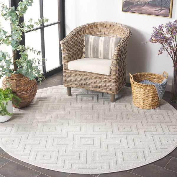 Safavieh Stella Luxurious Polypropylene Pile Rug - Elegant Design For Home Decor And Comfort - Premium Quality Ivory Polypropylene Pile Sta138a-4