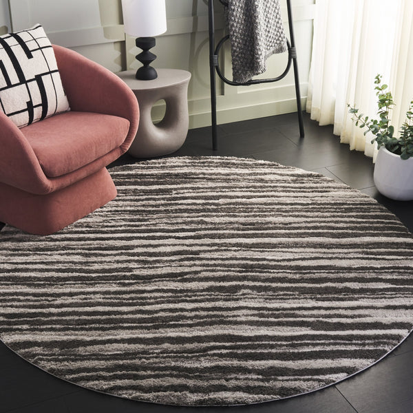 Safavieh Seattle Shag Area Rug - Luxurious Softness, Stylish Design For Cozy Living Spaces And Comfort Ivory ,Grey Polyester Ste908f-7r