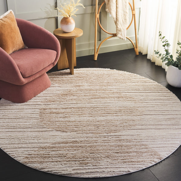 Safavieh Seattle Shag Area Rug - Luxurious Polyester Texture In Elegant Neutral Tones For Any Room Decor Ivory ,Beige Polyester Ste911b-7r