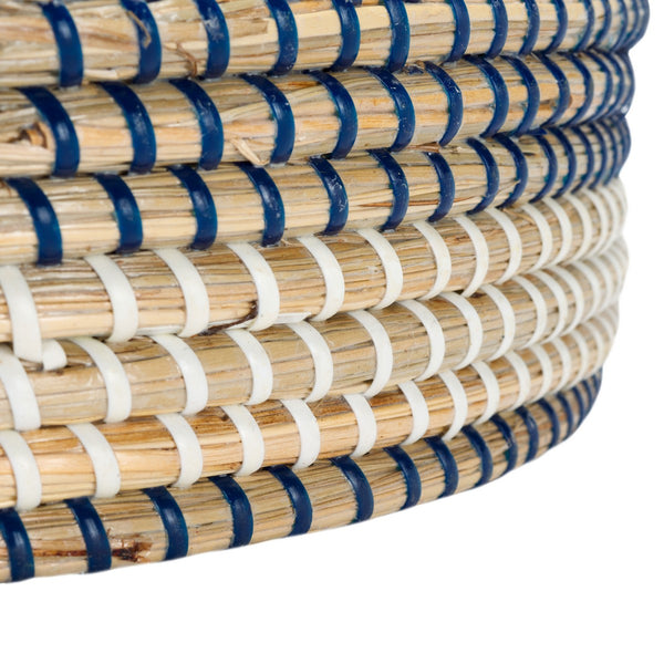 Safavieh Hawley Round Tray  White / Blue Rattan STG1809A