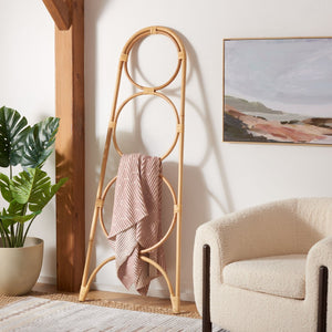 Safavieh Kino Three-Tier Towel Hanger - Stylish Rattan Storage For Towels, Throws, And Scarves In Any Room Natural STG6501A