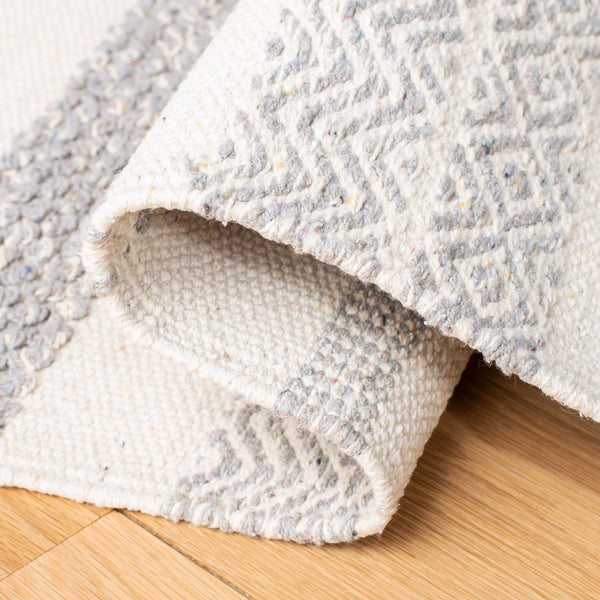 Striped Hand Woven Cotton Contemporary Rug - Chic Design for Modern Homes, Ideal for Any Space