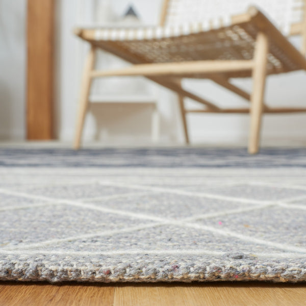 Striped Kilim 507 Hand Woven Cotton & Wool Rug - Stylish Contemporary Design for Any Space