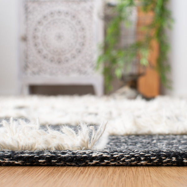 Striped Hand Woven Contemporary Rug - Luxurious 90% Cotton & 10% Wool, Durable Design from India