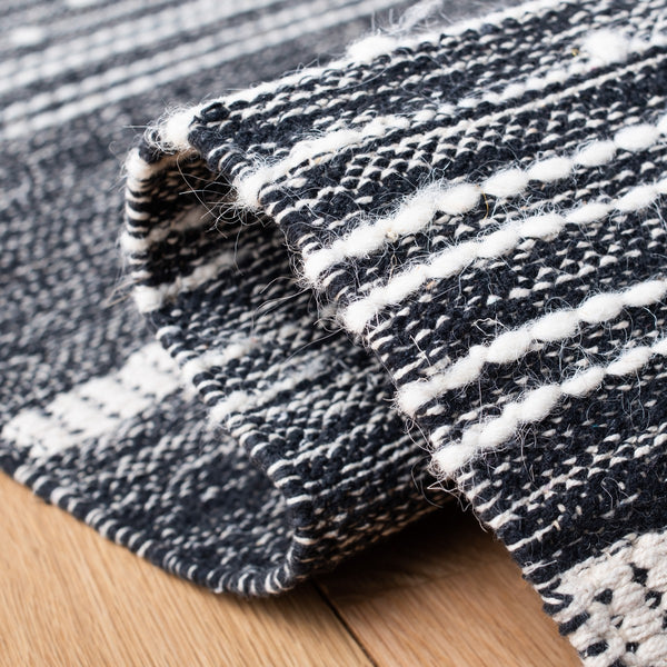 Striped Kilim Hand Woven Rug – Luxurious 90% Cotton & 10% Wool for a Contemporary Home Aesthetic