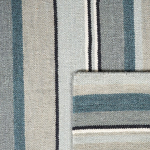 Striped Kilim 601 Hand Loomed Wool and Cotton Rug - Contemporary Style for Elegant Home Décor