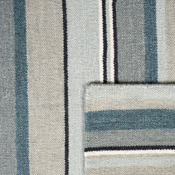 Striped Kilim 601 Hand Loomed Wool and Cotton Rug - Contemporary Style for Elegant Home Décor