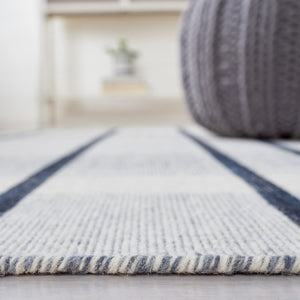Striped Kilim 704 Flat Weave Rug - Luxurious 95% Wool Blend, Contemporary Design for Stylish Spaces