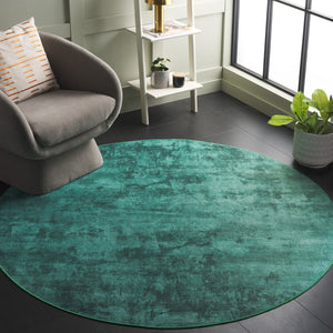 Safavieh Santa Monica 840y Luxurious Polyester Rug In Refreshing Green Hue For Modern Home Décor Green ,Light Green Polyester Stm840y-3