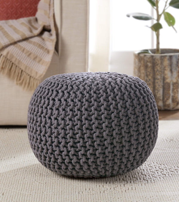 Jaipur Living Jaipur Living Spectrum Chunky Knit Cotton Round Pouf Handcrafted Accent for Rooms Gray POF100206
