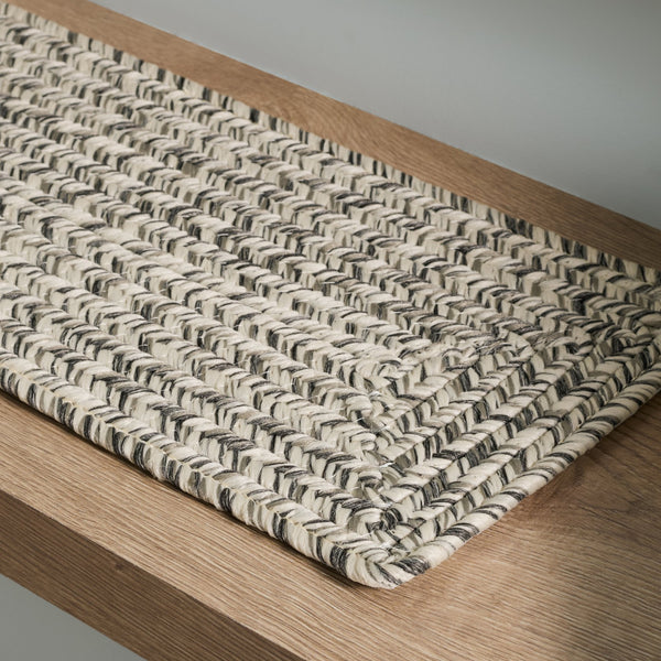 Safavieh Braided Hand‑Woven Stair Tread 8"X28" Grey Ivory Low‑Pile Slip‑Resistant Runner For Hallway Safety STT201F-SET13